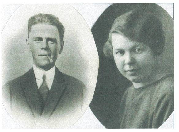 image092.jpg -  Till höger Marias 1869-1952 dotter Hulda 1903-1990 gift med Gustav Adolf Ohlsson 1902-1974. Familjen bodde i Malmberget. Deras son Kjell f. 1941 i Västerås som lånat bilder till nedskrivaren.