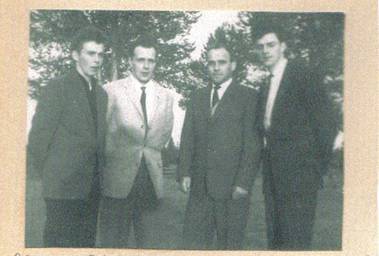 image120.jpg -  Bildlån John Ivar Andersson. 1950-talsbild men var? Från vänster Birger Ericsson 1937-, Eskil Vanhatalo från Kiruna, Birger Elenius 1932-, John Ivar Andersson 1939.