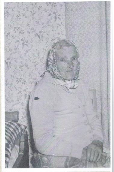 image191.jpg -  Foto Sigurd Elenius, fotot från 1956 Fotolån Kjell och Bertil Elenius Emil Elenius (bild 191) hustru Sofia (Fia) Svetilda Lehto 1879-195x från Kieksisvaara. De gifte sig när de bodde i Oksajärvi.