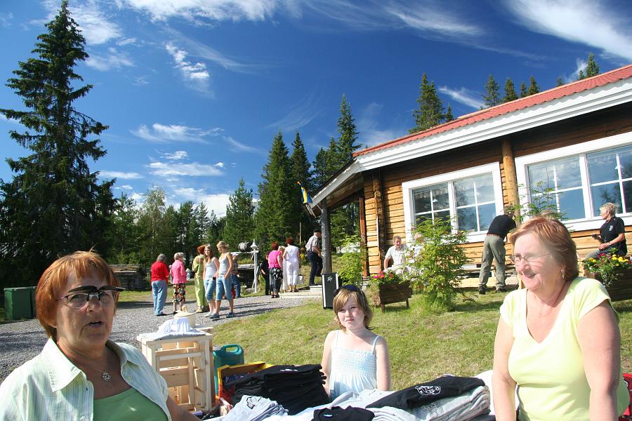 IMG_8064.JPG - Karin född Vigren. Karin berättade att jag för sådär 50 år sedan trakasserade min bror Bertil för att han lekte med den jämnåriga grannflickan Karin - hon var ju flicka! Möjligen för sent att be om ursäkt?