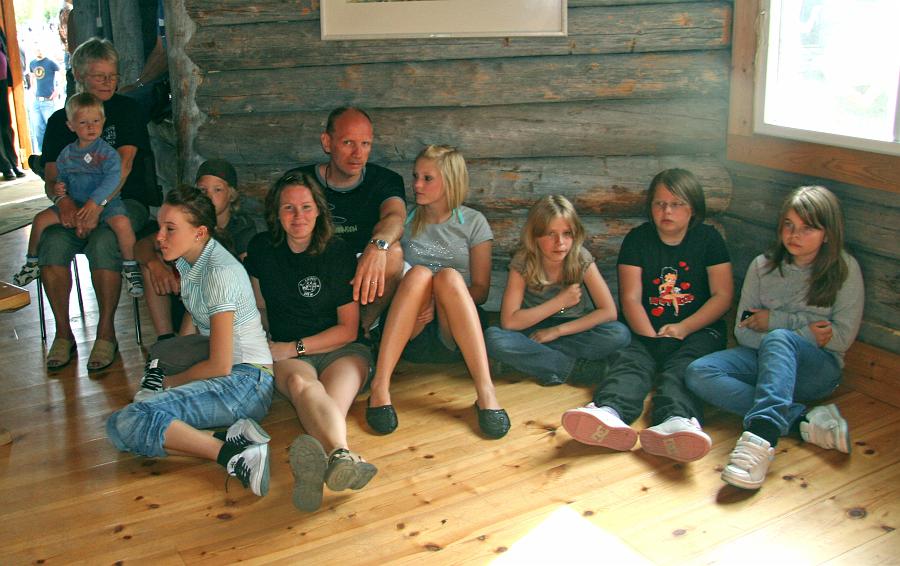 IMG_8134.JPG - Arvid, Else-Maj, Emily, Jesper, Anna, Peter och ??