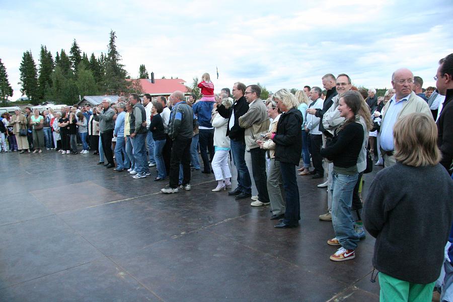 IMG_8208.JPG - Publiken har samlats